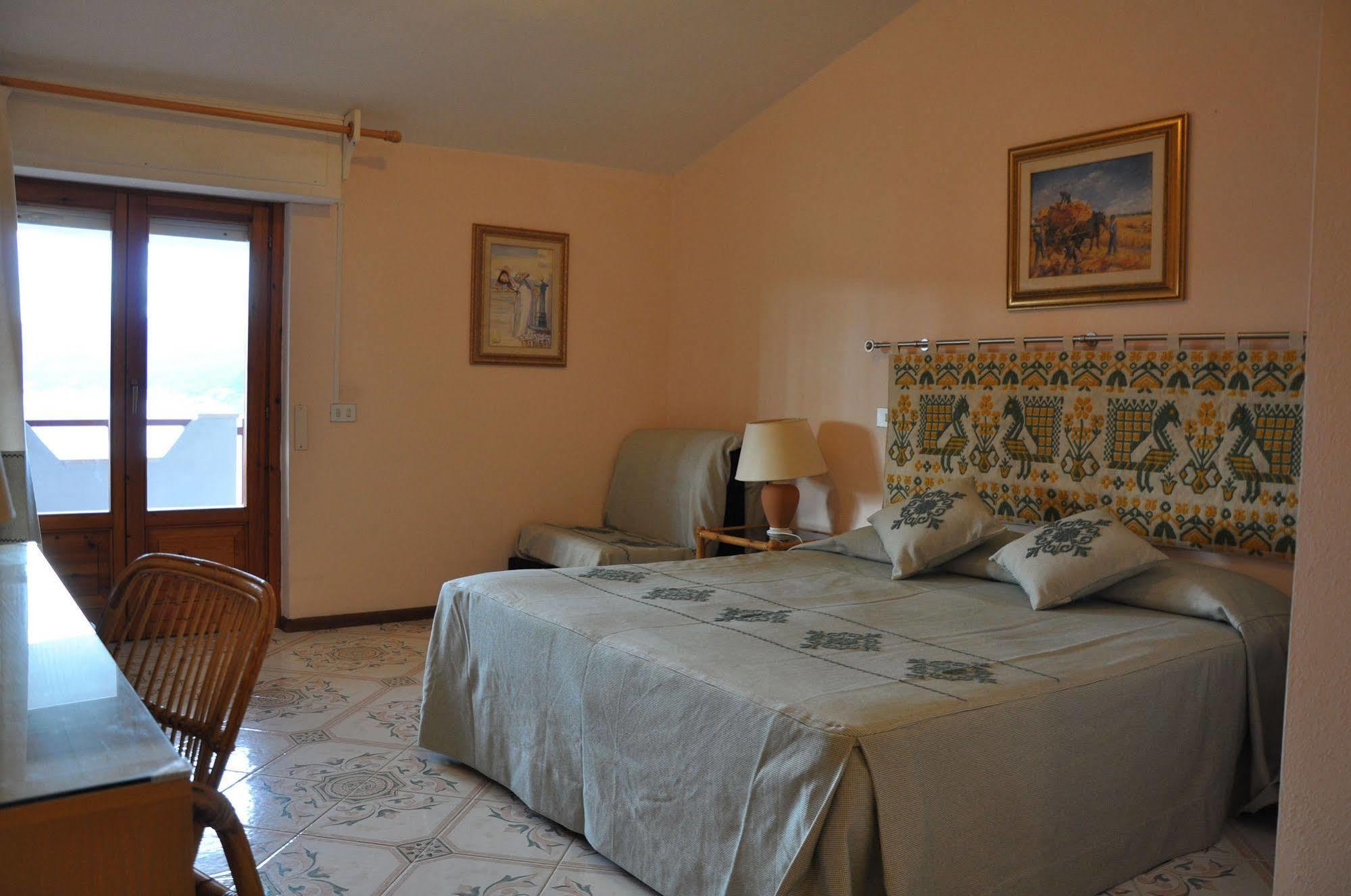 Hotel L'Oasi Cala Gonone Exteriér fotografie